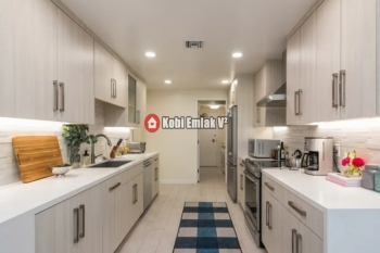 Beverly Glen Blvd for sale home